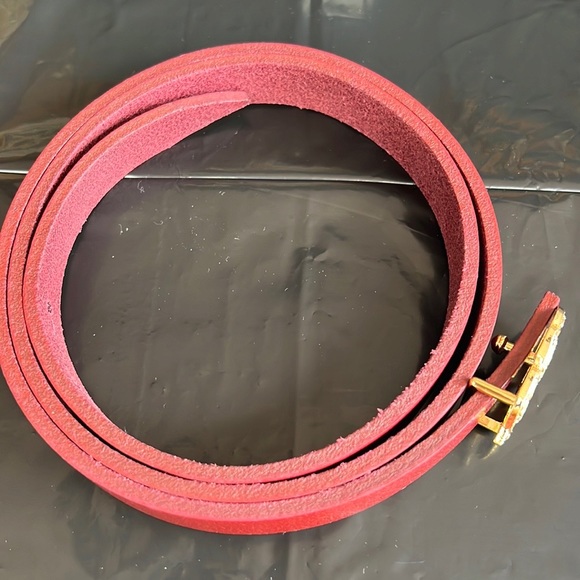 Belt. Gold buckle Cherry red leather. main image 7